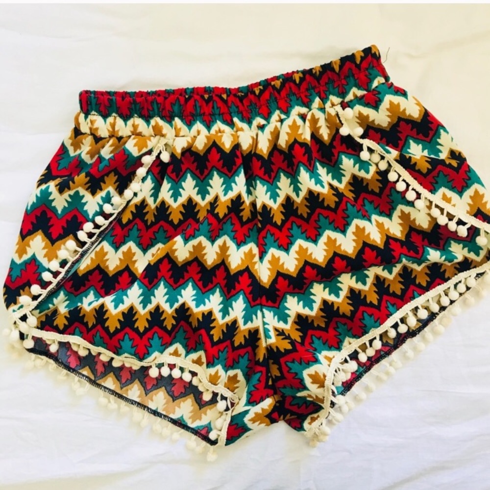 QREE Tribal Print Pom Pom stretch Shorts